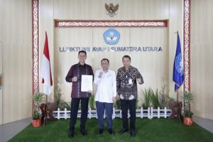Irjen Pol Dadang Hartanto Terima SK Pengangkatan Guru Besar UMSU