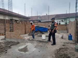 SERDA DEMARLI HALOHO BABINSA RAMIL 0201-13/PST: AGAR PEKERJA JAGA FAKTOR KESELAMATAN