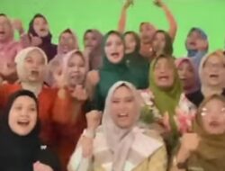 Perlombaan Kebaya Dan Mars PKK Guna Memperingati Hari Kartini Digelar Kecamatan Medan Deli