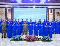 PANGKORMAR: DIBALIK PRAJURIT YANG TANGGUH, ADA KELUARGA YANG KUAT, DIBALIK KELUARGA YANG KUAT, ADA JALASENASTRI YANG HEBAT