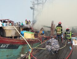 API MELALAP KM CENDRAWASIH LAUT DI GABION, POSAL MEDAN LABUHAN KODAERAL 1 SIGAP JAGA KESELAMATAN