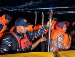 Malam Mencekam di Laut Aceh Singkil, Kodaeral 1 Belawan Pulang 21 Penumpang Dengan Selamat