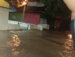 Gerak Cepat Babinsa Kodim 0201/Medan Bantu Evakuasi Warga Terdampak Banjir 